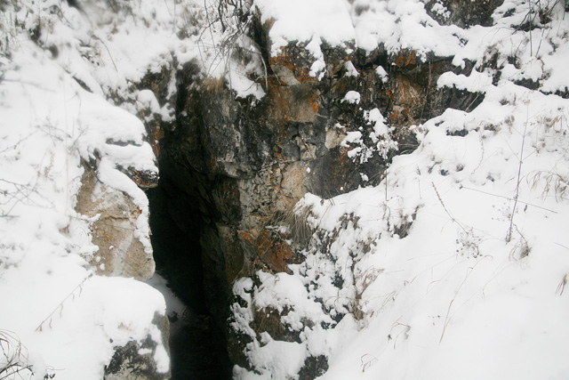 Вход в Кашкулакскую пещеру